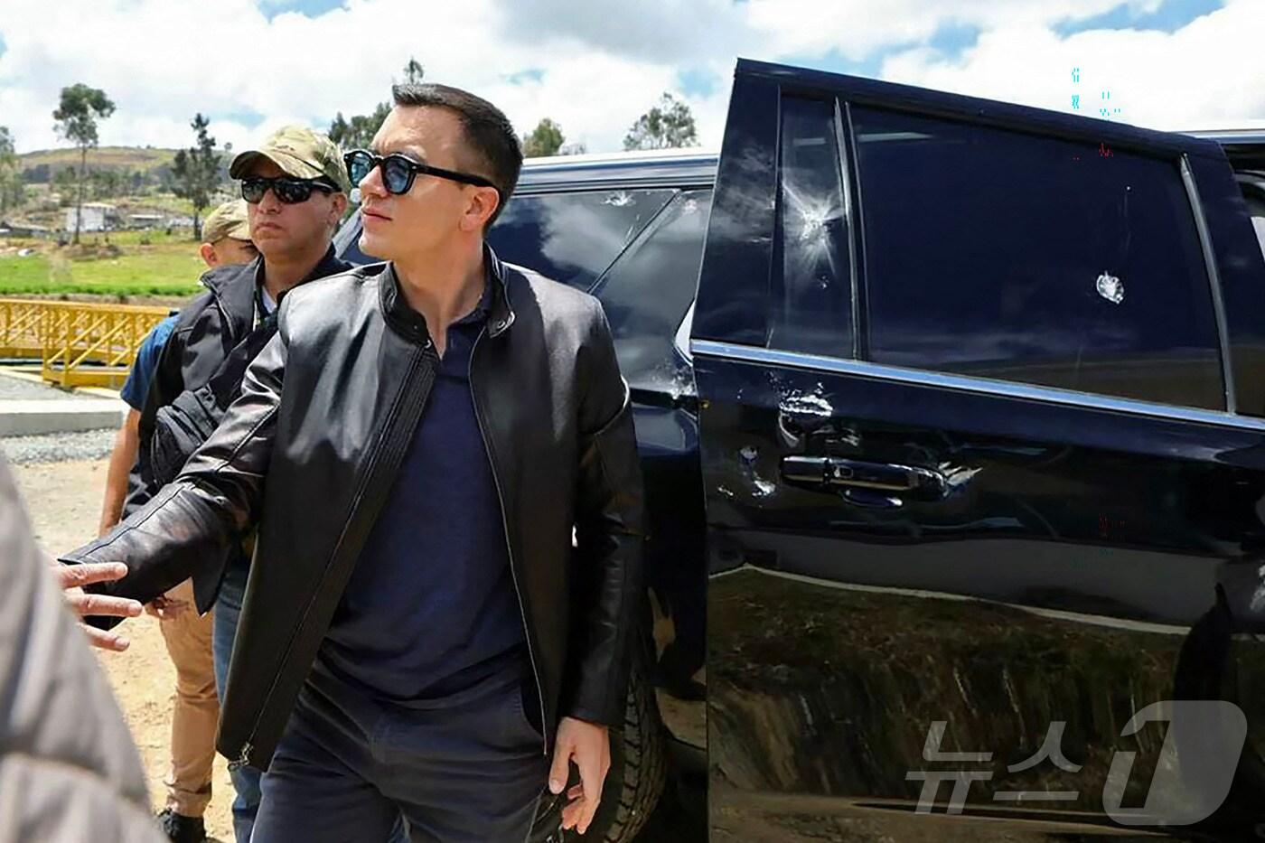 다니엘 노보아 에콰도르 대통령과 노보아 대통령이 카냐르주에서 공격을 받았을 당시 타고 있던 차량. 2025.10.7 ⓒ AFP=뉴스1 ⓒ News1 김경민 기자