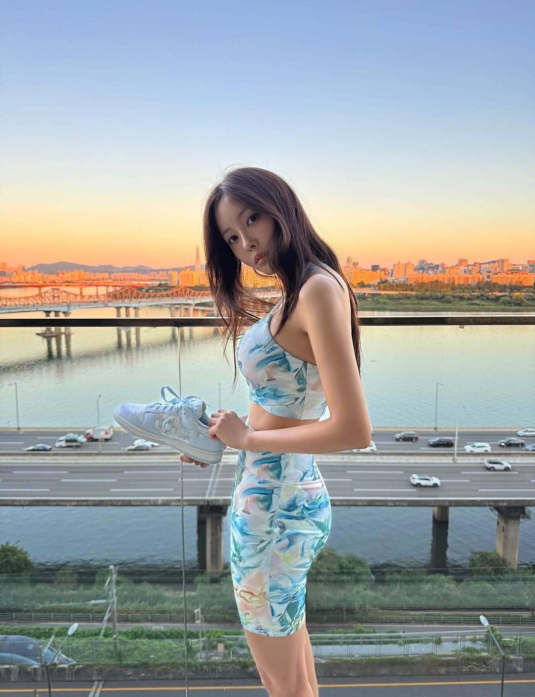 본문 이미지 - 티아라 효민 SNS