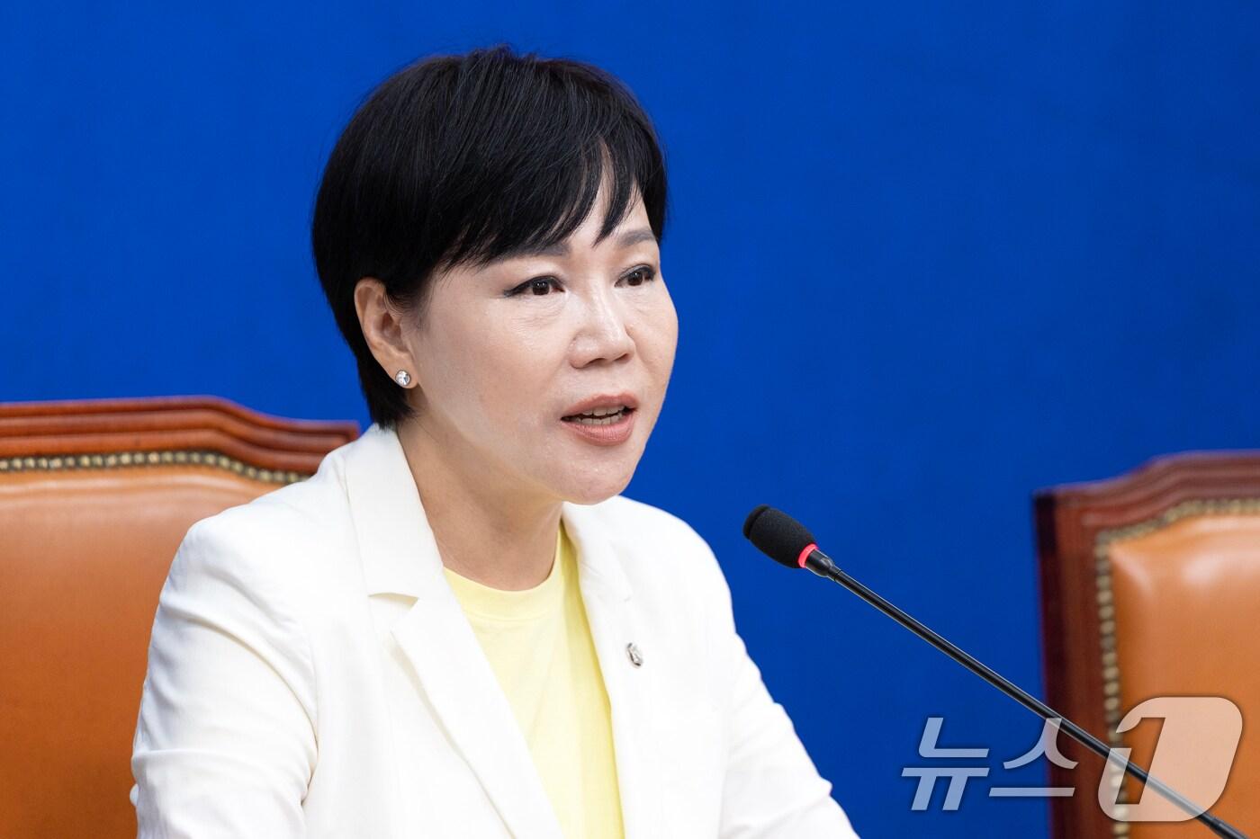 전현희 더불어민주당 수석최고위원이 9일 서울 여의도 국회에서 열린 기자간담회에서 모두발언하고 있다. 2025.10.9/뉴스1 ⓒ News1 이승배 기자