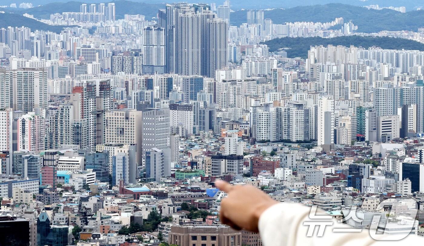 서울 남산에서 바라본 서울 아파트단지 모습. /뉴스1 ⓒ News1 이호윤 기자