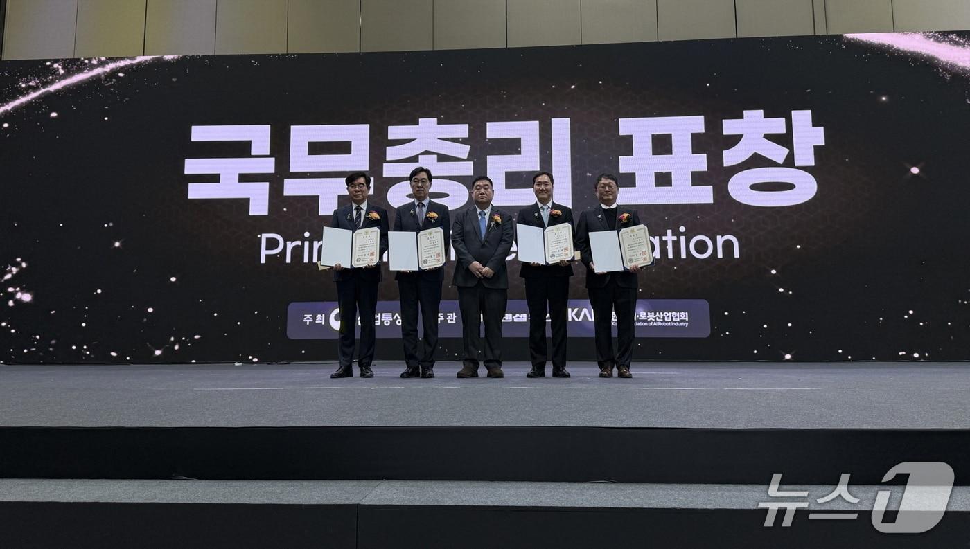 에스비비테크, &#39;로보월드 2025&#39;서 국무총리상 수상&#40;에스비비테크 제공&#41;