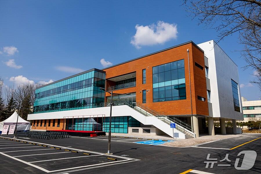 본문 이미지 -  화학소재부품 상생기술협력센터 전경&#40;화학연 제공&#41; /뉴스1