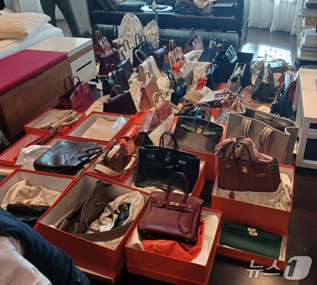 본문 이미지 - 국세청·지자체 고액·상습체납자 합동수색 압류 재산&#40;국세청 제공&#41;. 2025.11.10/뉴스1