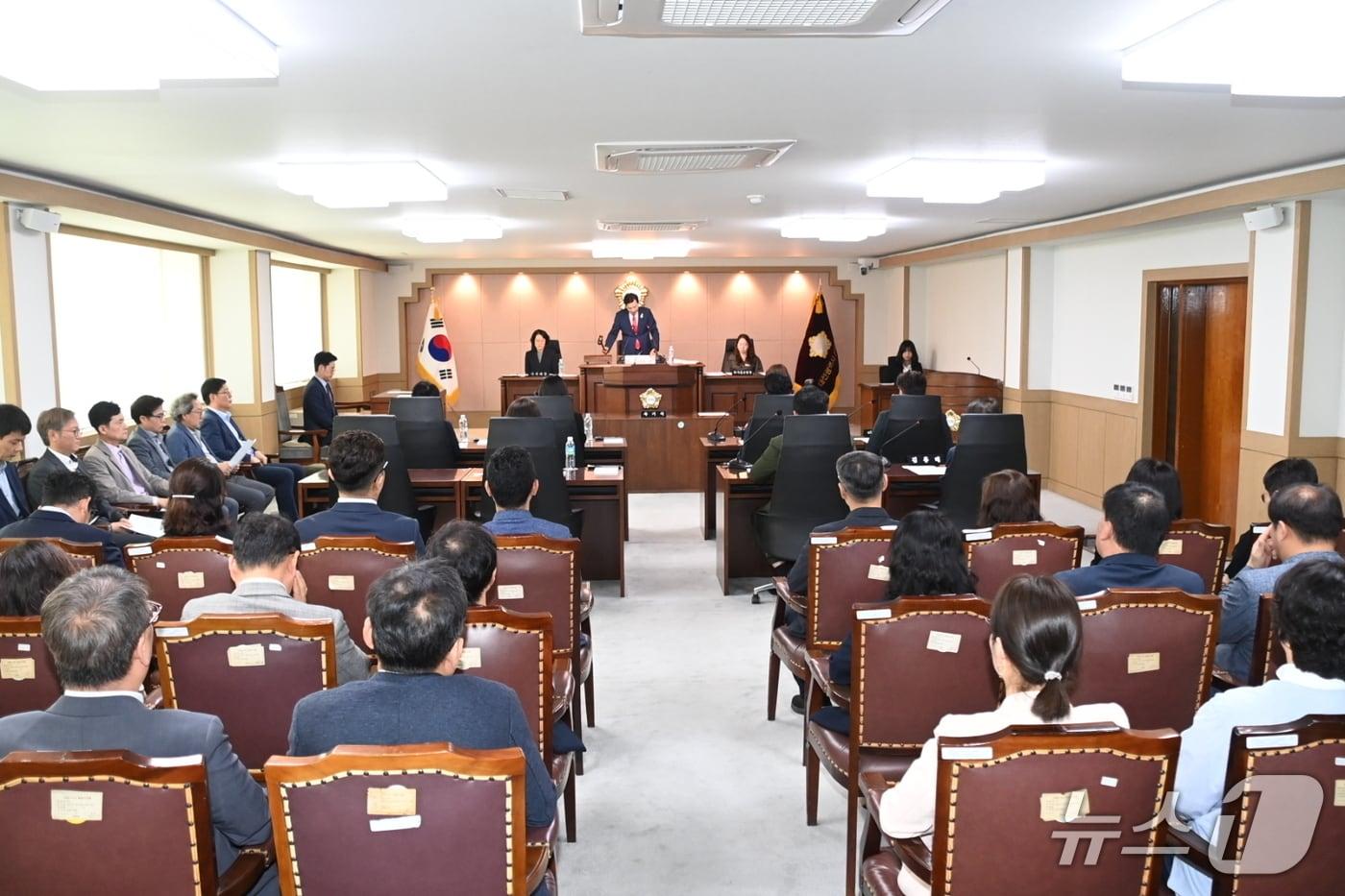 대덕구의회 본회의 모습.&#40;대덕구의회 제공. 재판매 및 DB금지&#41;/뉴스1