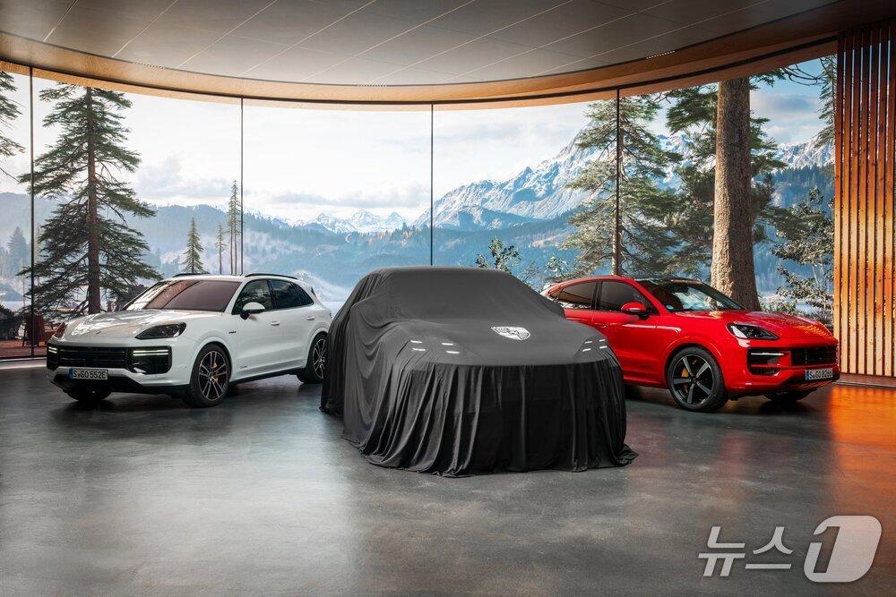본문 이미지 - 위장막으로 가린 포르쉐의 카이엔 일렉트릭.&#40;포르쉐 제공&#41; 