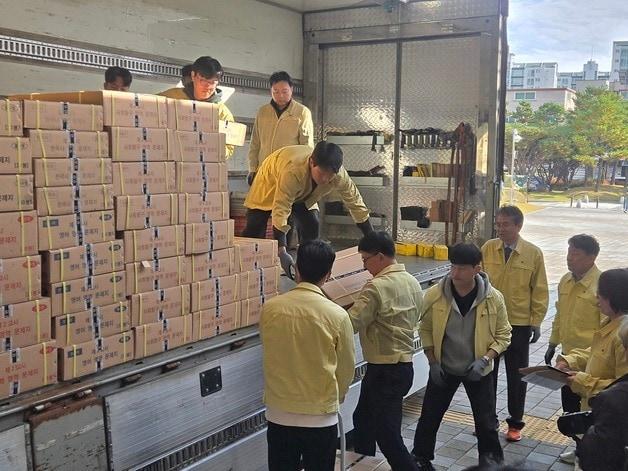 본문 이미지 - 2026학년도 대학수학능력시험 문제지와 답안지가 11일 오후 충북 5개 시험지구에 도착했다.&#40;충북교육청 제공. 재판매 및 DB금지&#41;/뉴스1