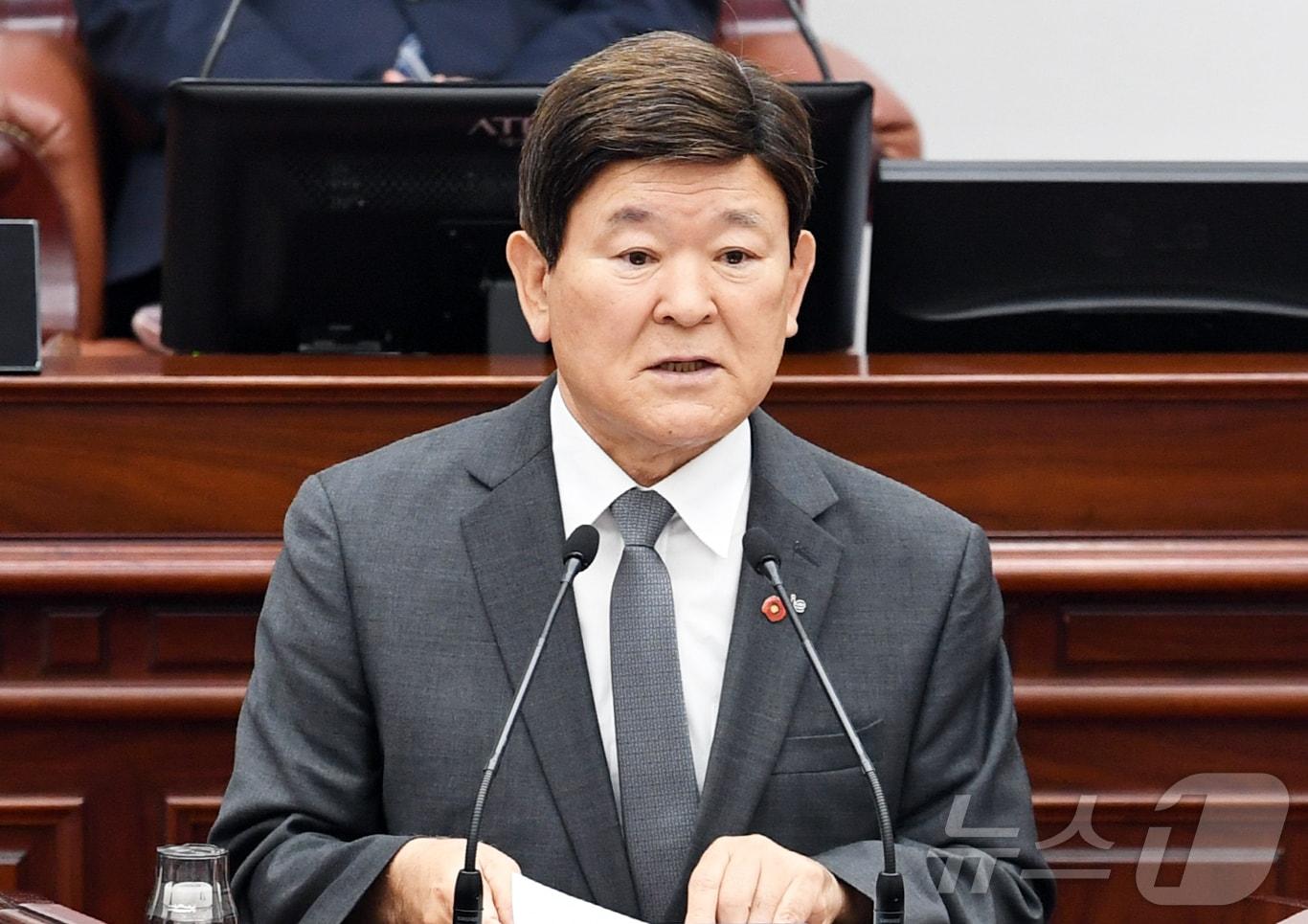 본문 이미지 - 김광수 제주교육감&#40;제주도의회 제공. 재판매 및 DB금지&#41;/뉴스1