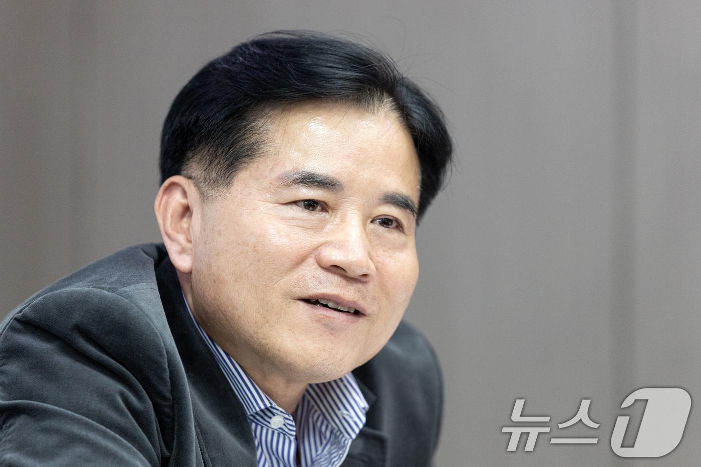 이병진 더불어민주당 의원이 11일 서울 여의도 국회 의원회관에서 뉴스1과 인터뷰하고 있다. ⓒ News1 이승배 기자