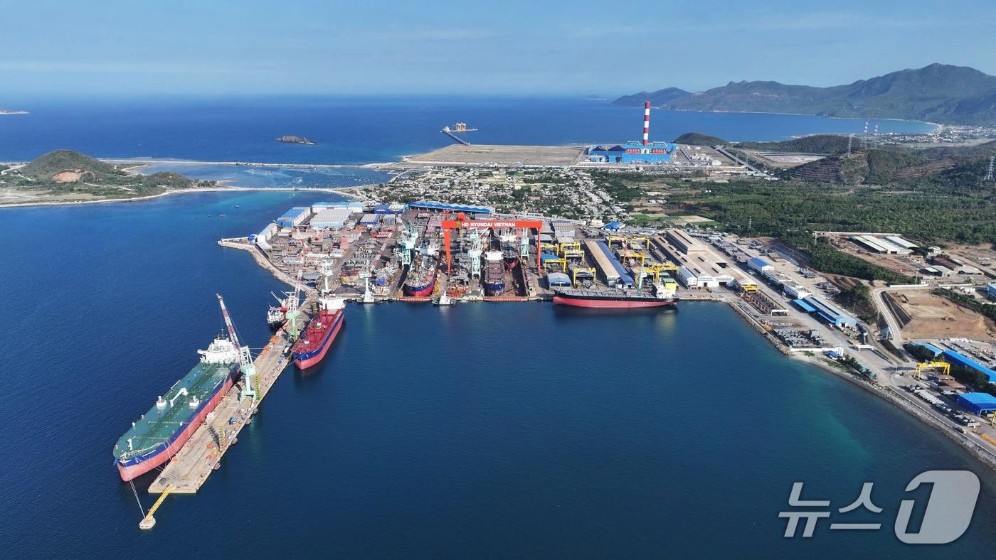 HD현대베트남조선 야드 전경&#40;HD현대 제공&#41;
