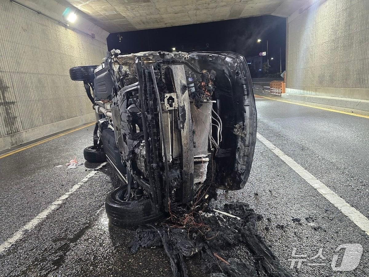 본문 이미지 - 사고 현장. &#40;경기도소방재난본부 제공. 재판매 및 DB 금지&#41; 2025.11.12/뉴스1