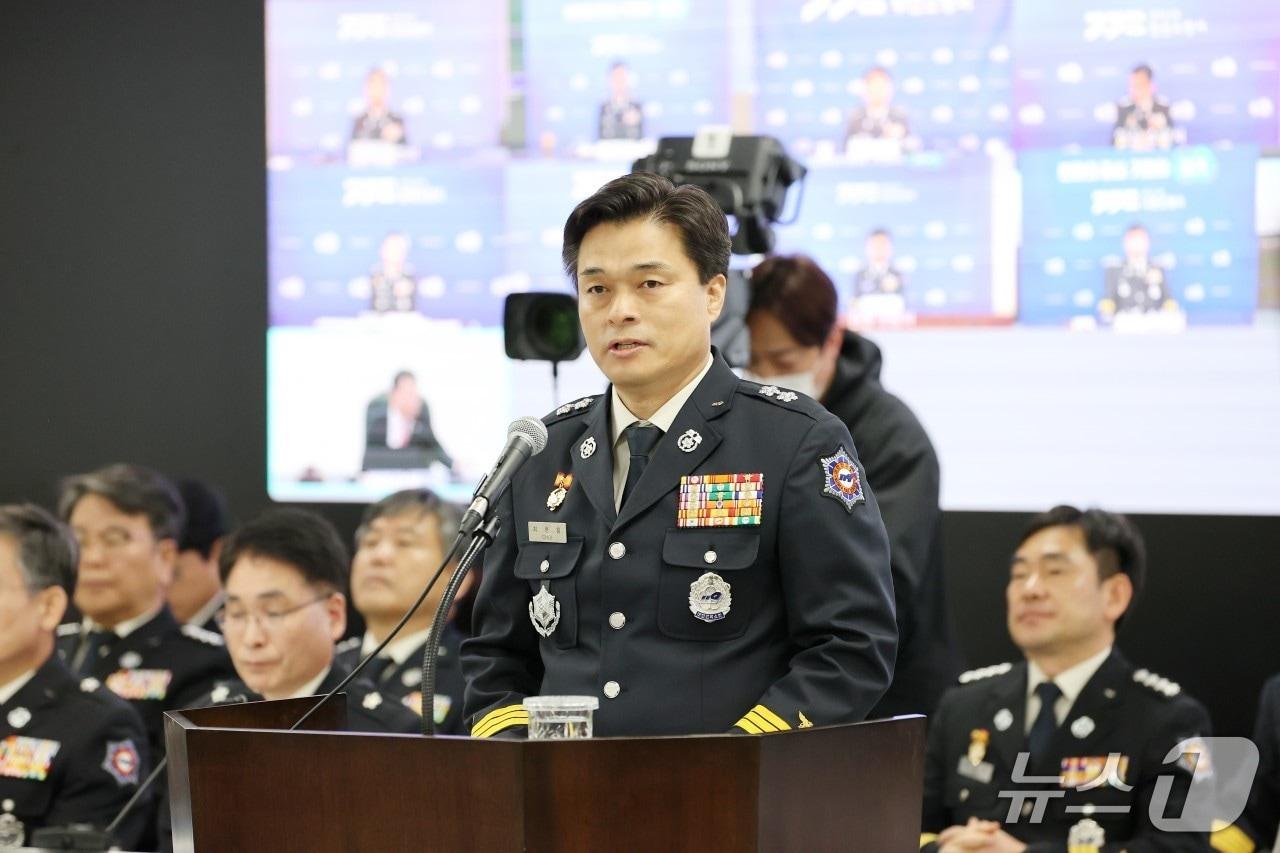 본문 이미지 - 최용철 경기도소방재난본부장 전담 직무대리. 2025.11.12/뉴스1 ⓒ News1 김기현 기자