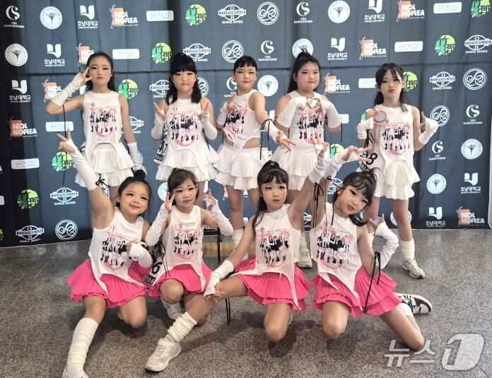 본문 이미지 - 전북 순창초등학교 방송댄스 수업.(전북교육청 제공, 재판매 및 DB 금지)/뉴스1