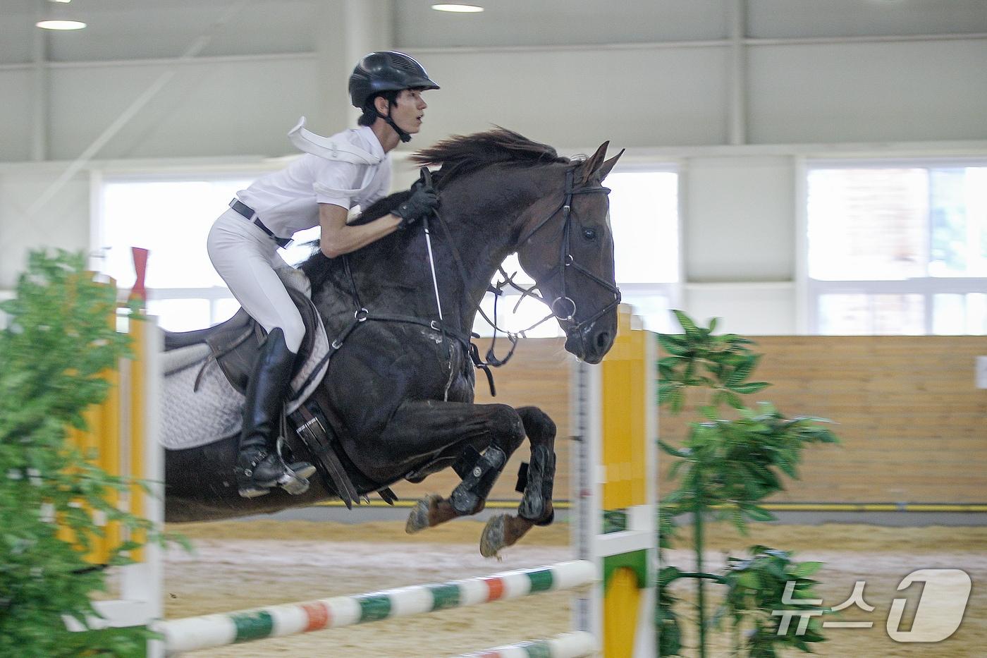 &#39;대한승마협회장배 전국승마선수권대회&#39;가 12일 개막했다.&#40;장수군 제공. 재판매 및 DB금지&#41;2025.11.12/뉴스1