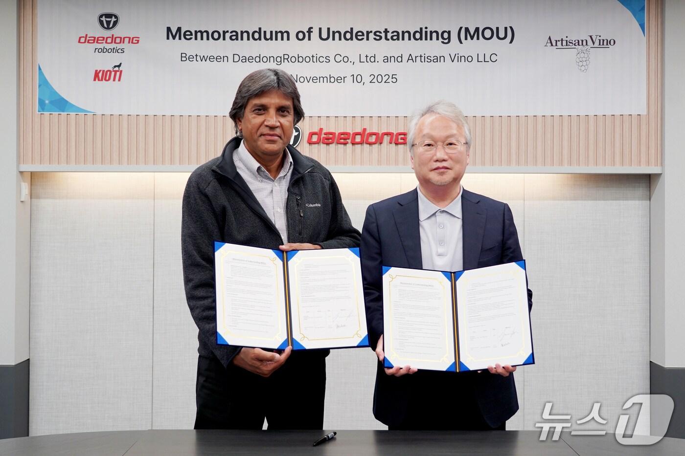 대동로보틱스와 미국 와인 유통 기업 아티산비노가 양해각서를 체결했다.(대동로보틱스 제공)