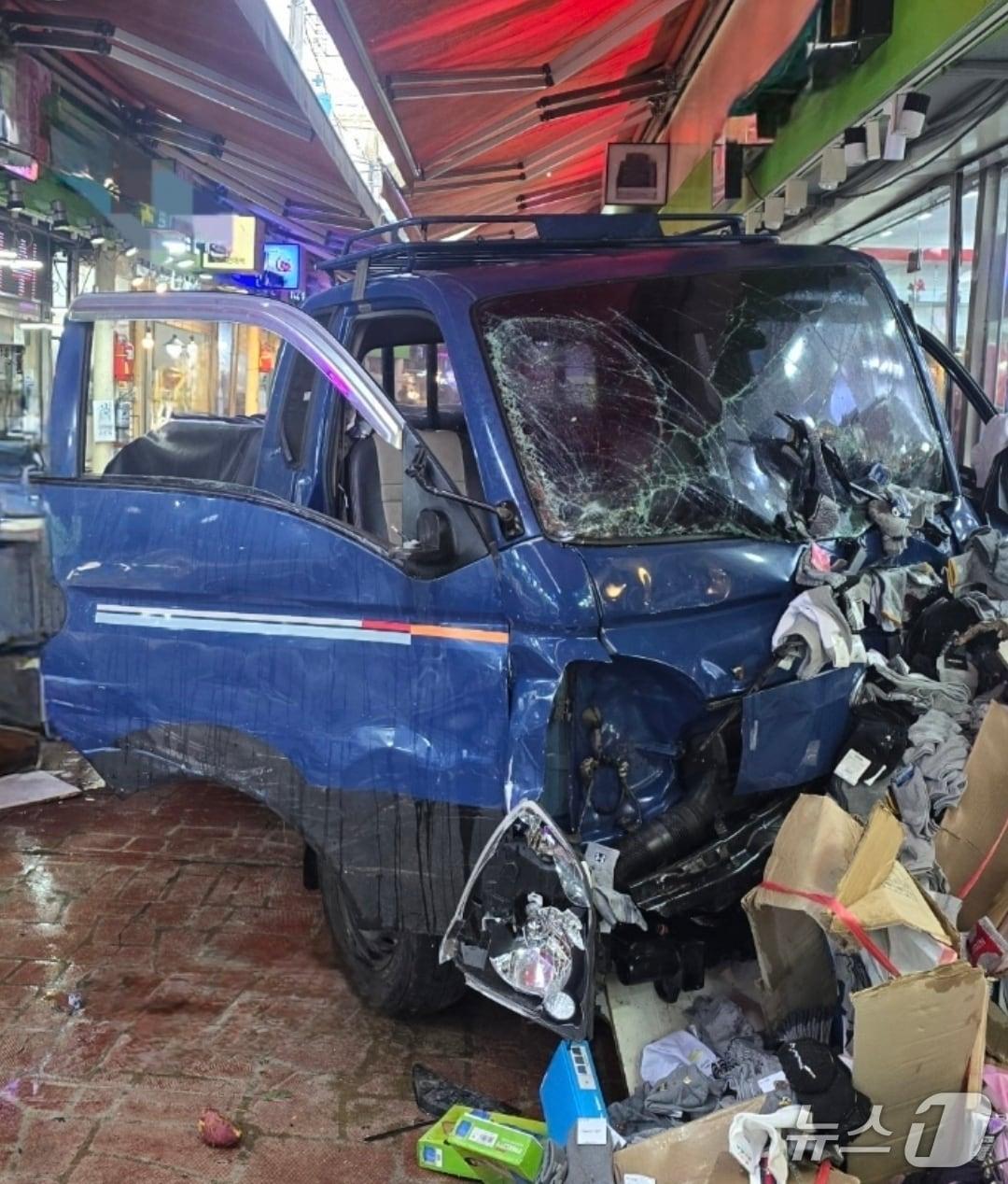 본문 이미지 - 사고 현장. (경기도소방재난본부 제공. 재판매 및 DB 금지) 2025.11.13/뉴스1