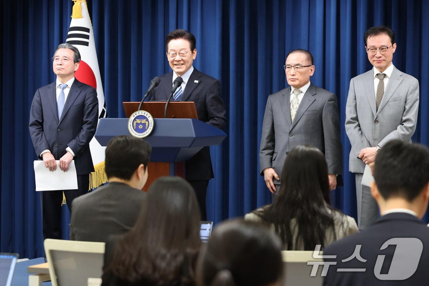 이재명 대통령이 지난 14일 서울 용산 대통령실 청사에서 한·미 팩트시트 타결 관련 발표를 하고 있다. 2025.11.14/뉴스1 ⓒ News1 허경 기자