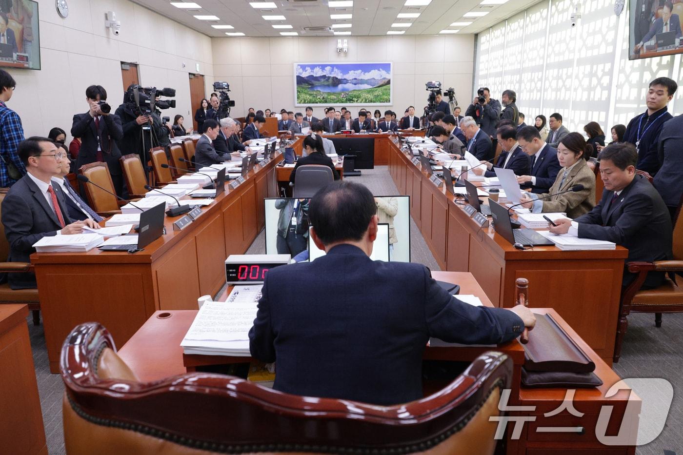 서울 여의도 국회에서 열린 외교통일위원회 전체회의. 2025.11.14/뉴스1 ⓒ News1 신웅수 기자