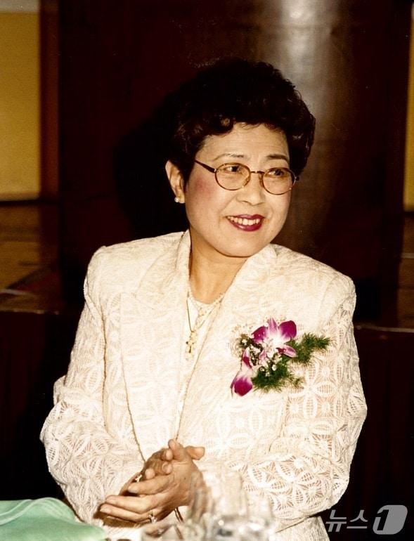 본문 이미지 - 대한간호협회는 이경식 연세대학교 간호대학 석좌교수(사진)를 '제10회 간호대상' 수상자로 선정했다고 14일 밝혔다.(대한간호협회 제공)