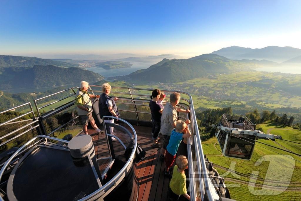 알프스 상공을 나는 듯한 정상로(스위스관광청 제공)