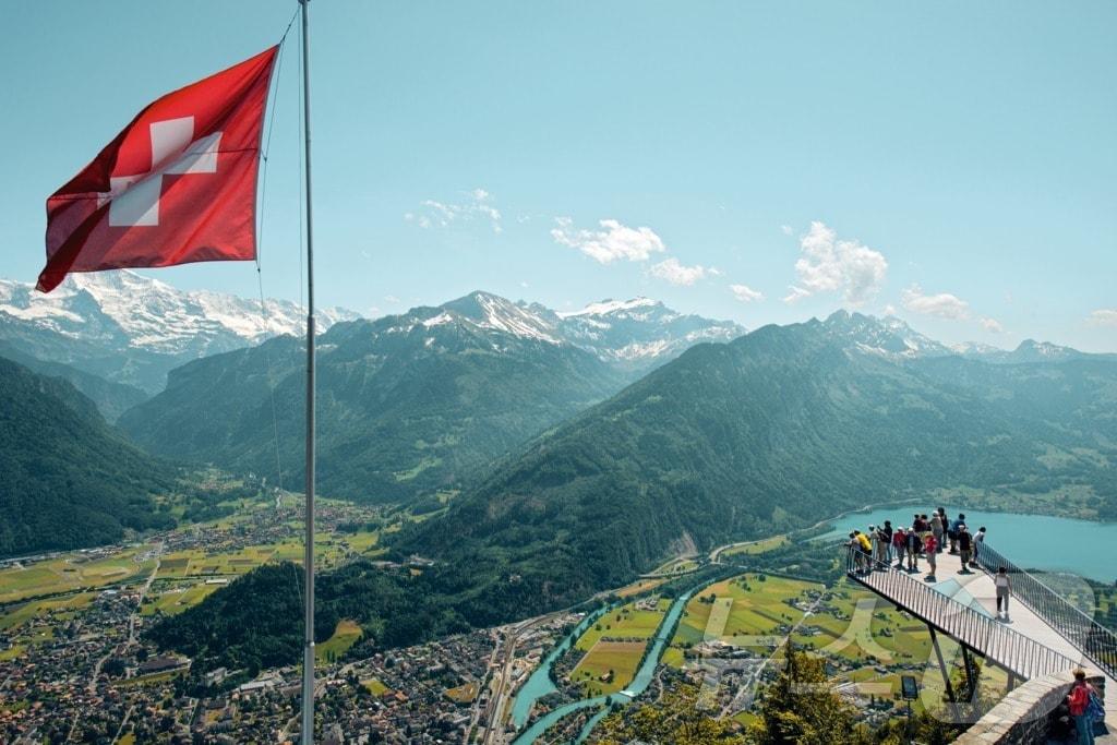 '투-레이크-브리지'(Two-Lakes-Bridge)스위스관광청 제공)