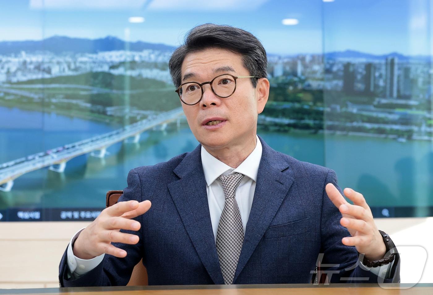 정원오 성동구청장이 14일 서울 성동구청에서 뉴스1과 인터뷰를 하고 있다. ⓒ News1 권현진 기자