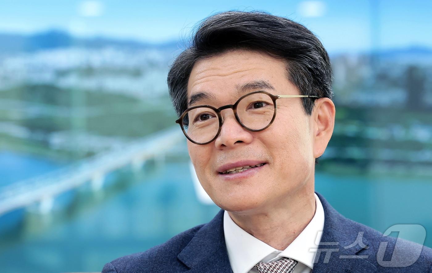 본문 이미지 - 정원오 성동구청장이 서울 성동구청에서 뉴스1과 인터뷰를 하고 있다. ⓒ News1 권현진 기자