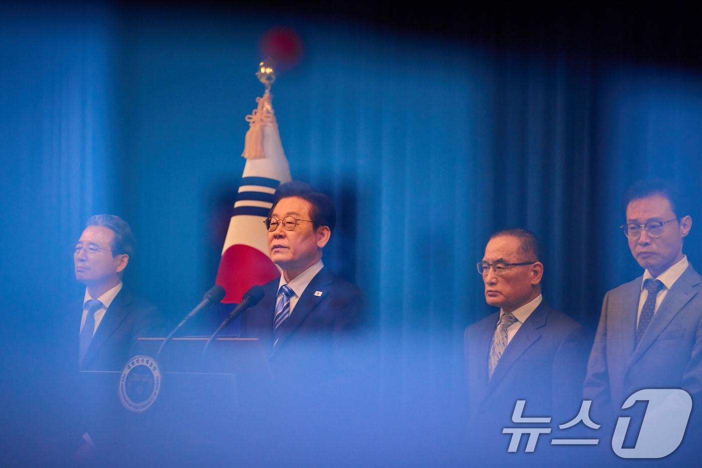 이재명 대통령이 14일 서울 용산 대통령실 청사에서 한·미 팩트시트 타결 결과를 발표하고 있다. &#40;이재명 대통령 SNS. 재판매 및 DB 금지&#41; 2025.11.14/뉴스1 ⓒ News1 허경 기자