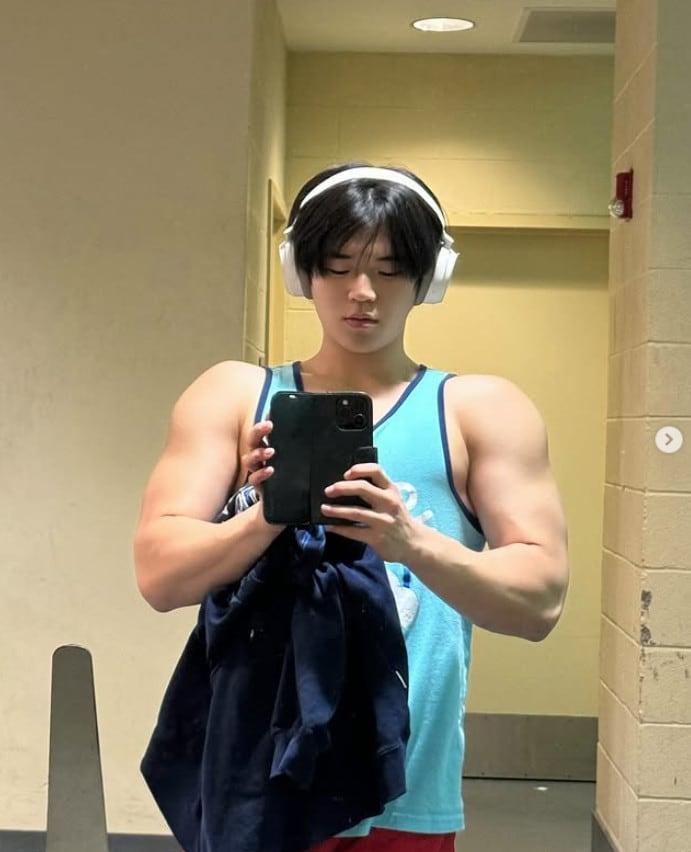 본문 이미지 - 윤후 인스타그램