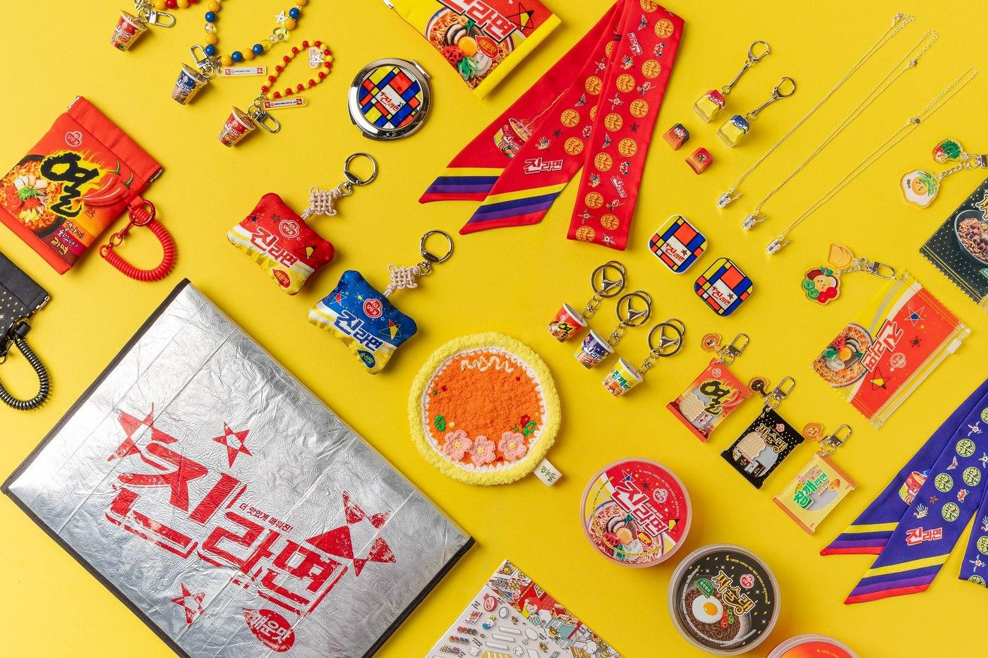 오뚜기X아이디어스 협업 이미지 포스터.&#40;오뚜기 제공&#41;