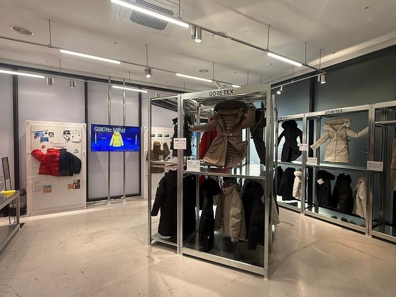 본문 이미지 - 고어코리아는 &#39;고어텍스 브랜드 따뜻함 연구소&#39;&#40;GORE-TEX LABS FOR WARMTH&#41; 체험형 팝업스토어를 성료했다.&#40;고어코리아제공&#41;