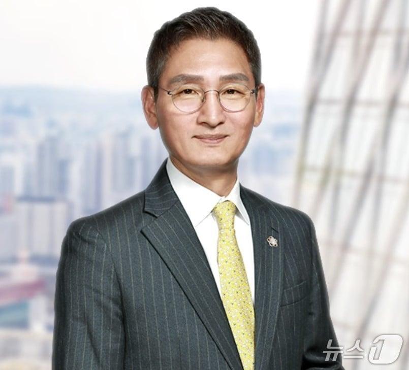 본문 이미지 - 안권섭 &#39;관봉권 띠지 폐기 의혹 및 쿠팡 퇴직금 불기소 외압 의혹&#39; 특별검사.&#40;법무법인 대륜 홈페이지 갈무리&#41;