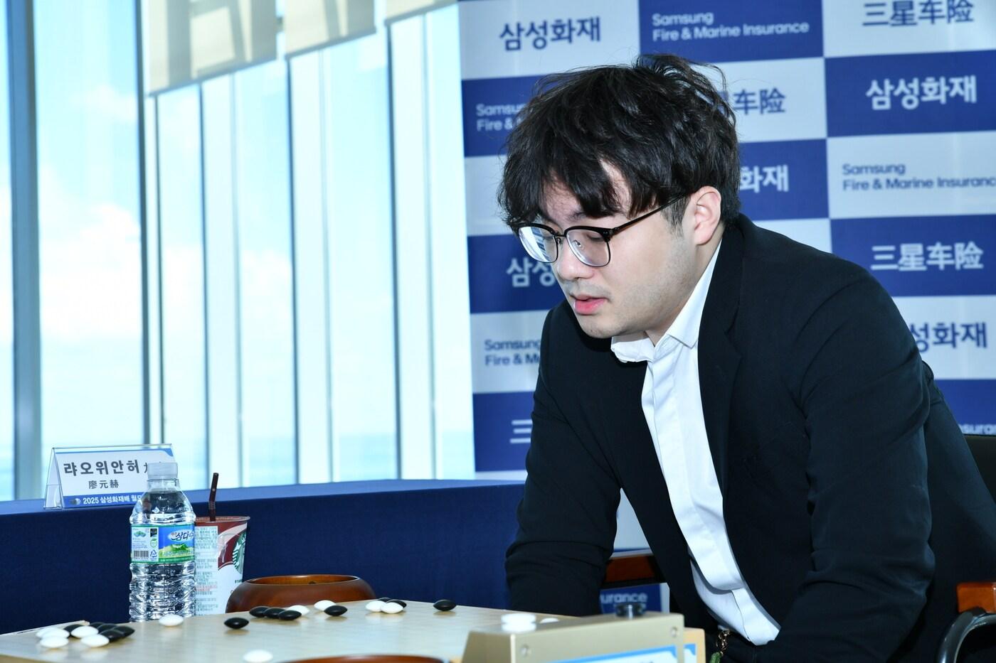 삼성화재배 정상에 오른 랴오위안허 9단. &#40;한국기원 제공&#41;