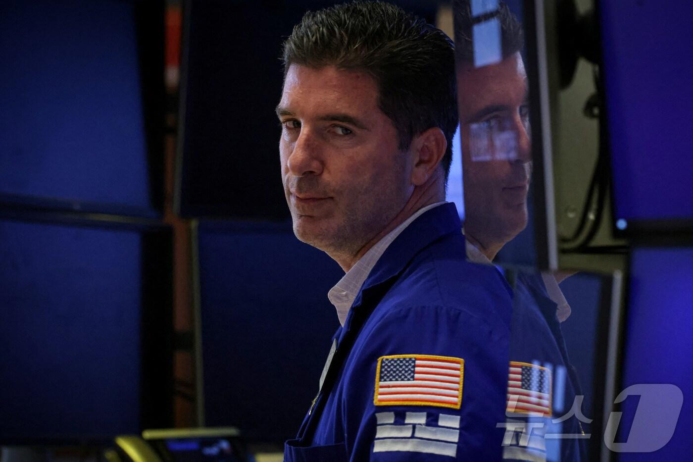 뉴욕증권거래소 트레이더 ⓒ 로이터=뉴스1