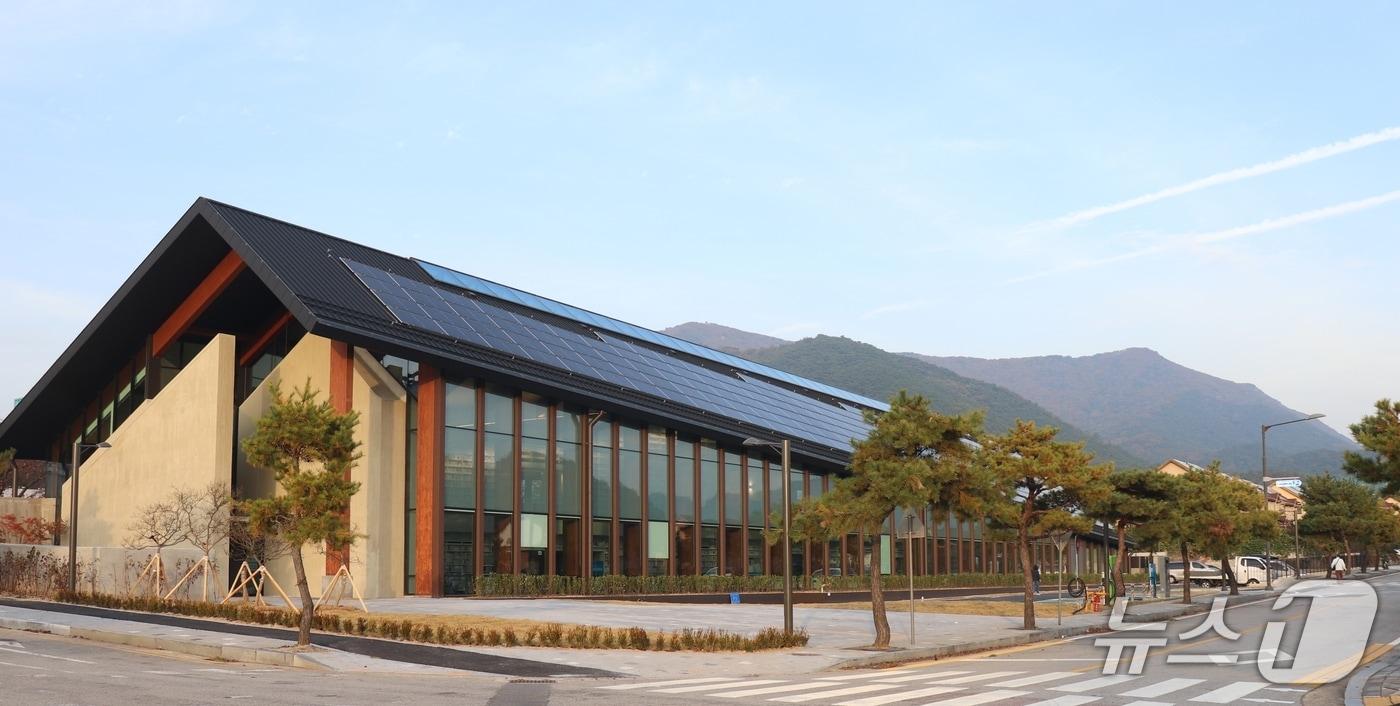 전북 고창군 대표 도서관으로 선도적 역할을 수행할 &#39;황윤석도서관&#39;이 오는 12월3일 개관한다.&#40;고창군제공, 재판매 및 DB금지&#41;2025.11.18/뉴스1.