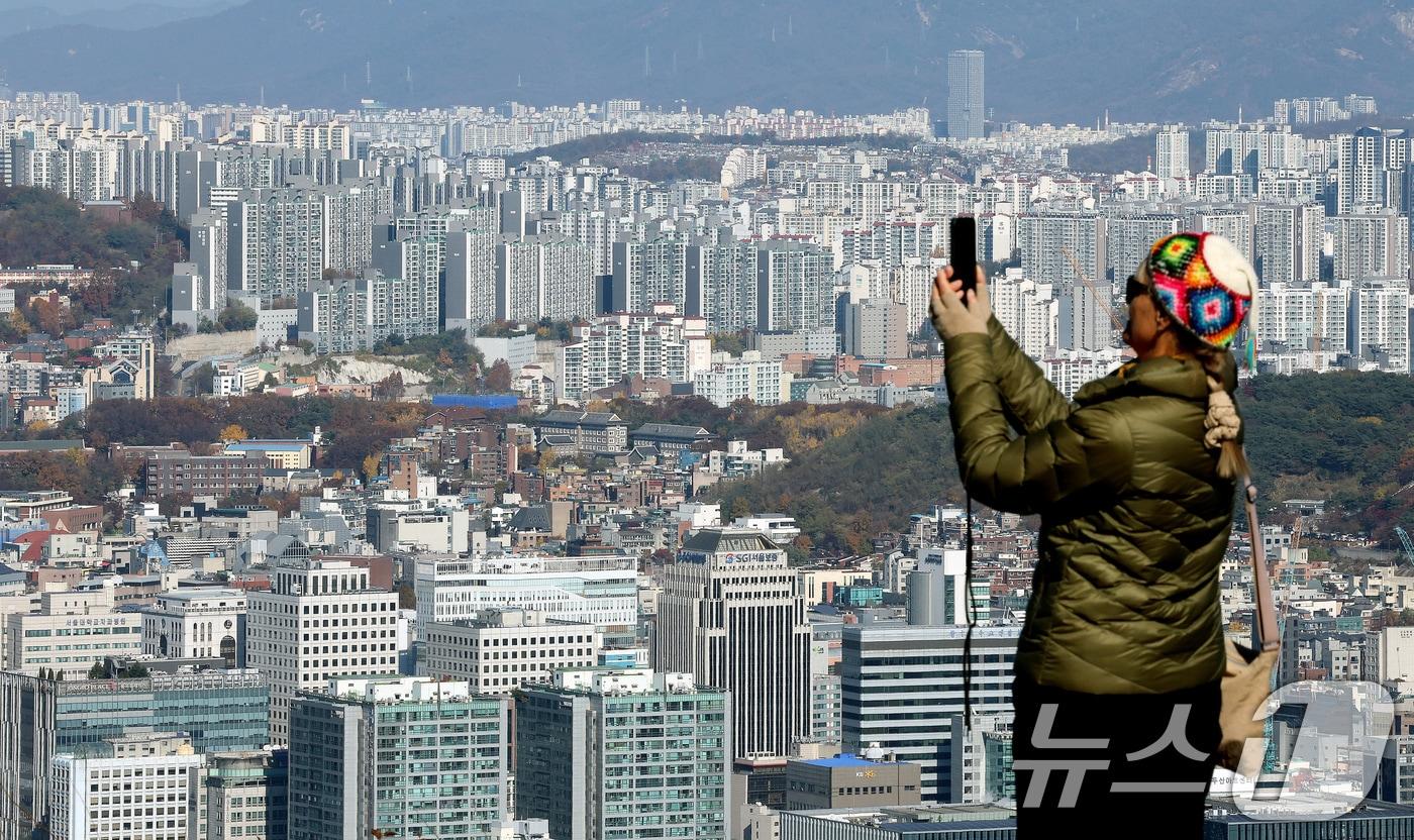 서울 중구 남산에서 바라본 아파트 단지의 모습. &#40;자료사진&#41; /뉴스1 ⓒ News1 이호윤 기자