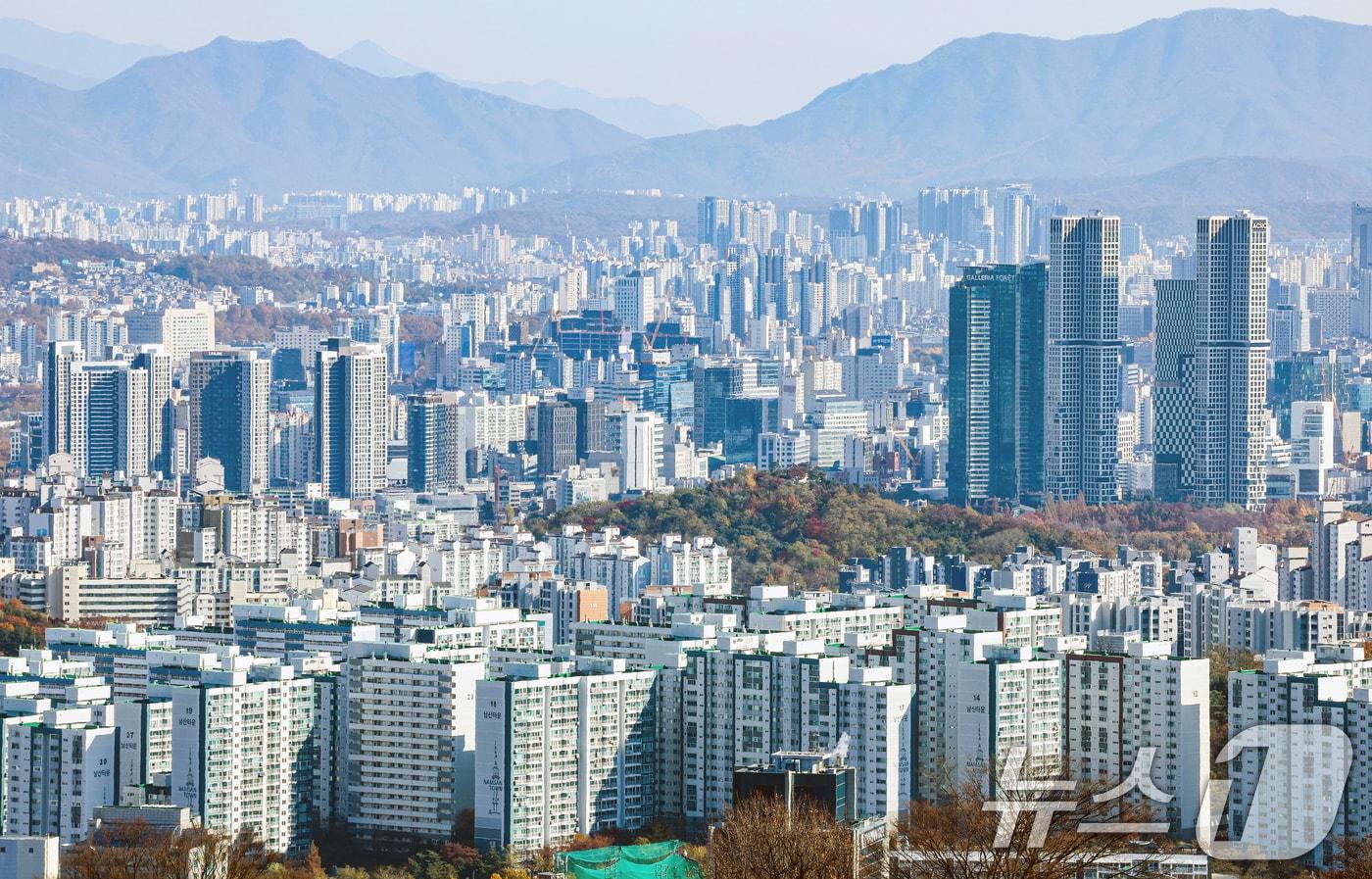 서울 중구 남산에서 바라본 아파트 단지의 모습. &#40;자료사진&#41; /뉴스1 ⓒ News1 이호윤 기자
