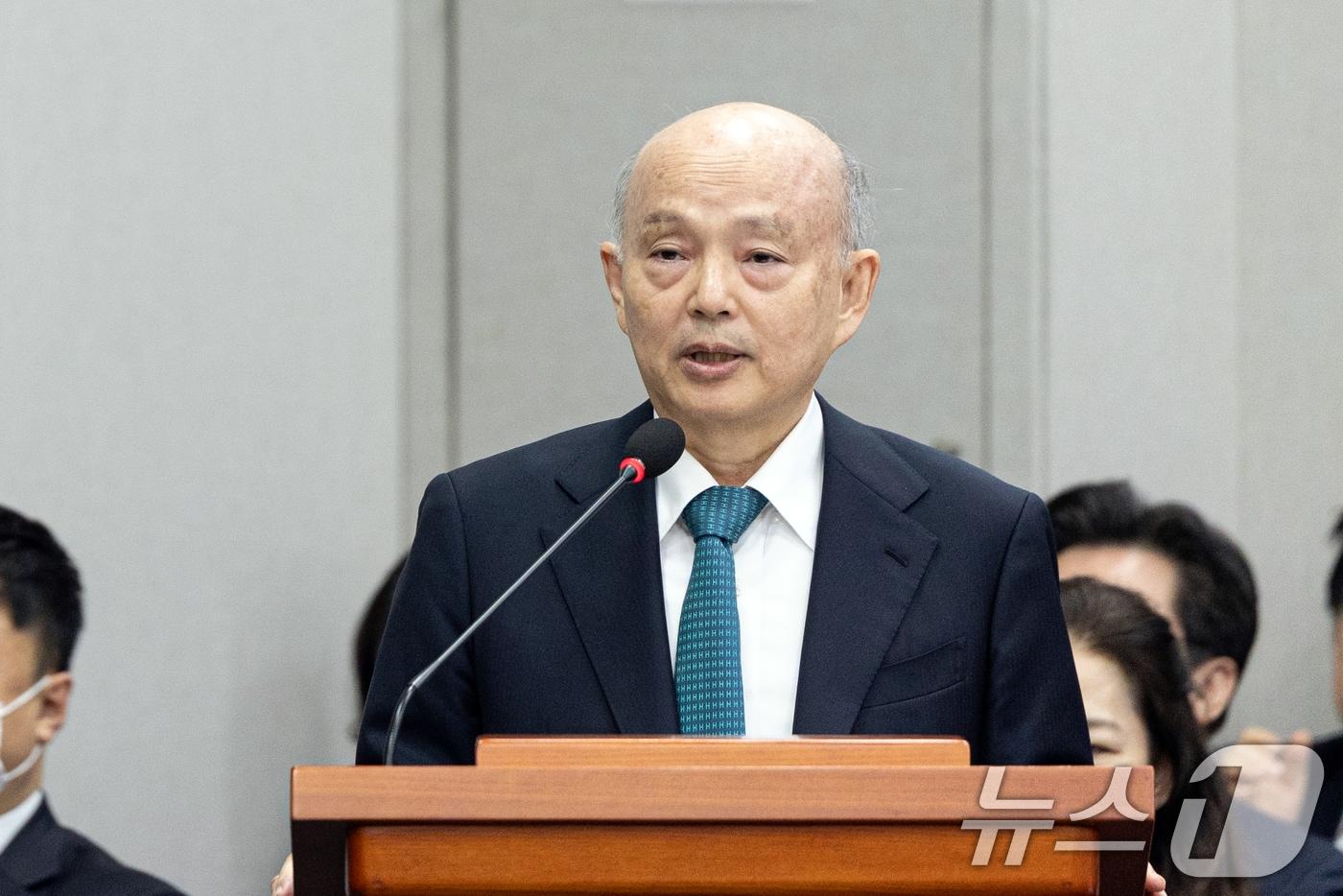 안창호 국가인권위원장이 18일 서울 여의도 국회에서 열린 제429회국회&#40;정기회&#41; 운영위원회 제5차 전체회의에 출석해 내년도 예산안 제안설명을 하고 있다. 2025.11.18/뉴스1 ⓒ News1 이승배 기자