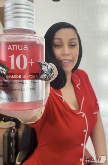 본문 이미지 - 카디비 틱톡 캡쳐본 (더파운더즈 제공)