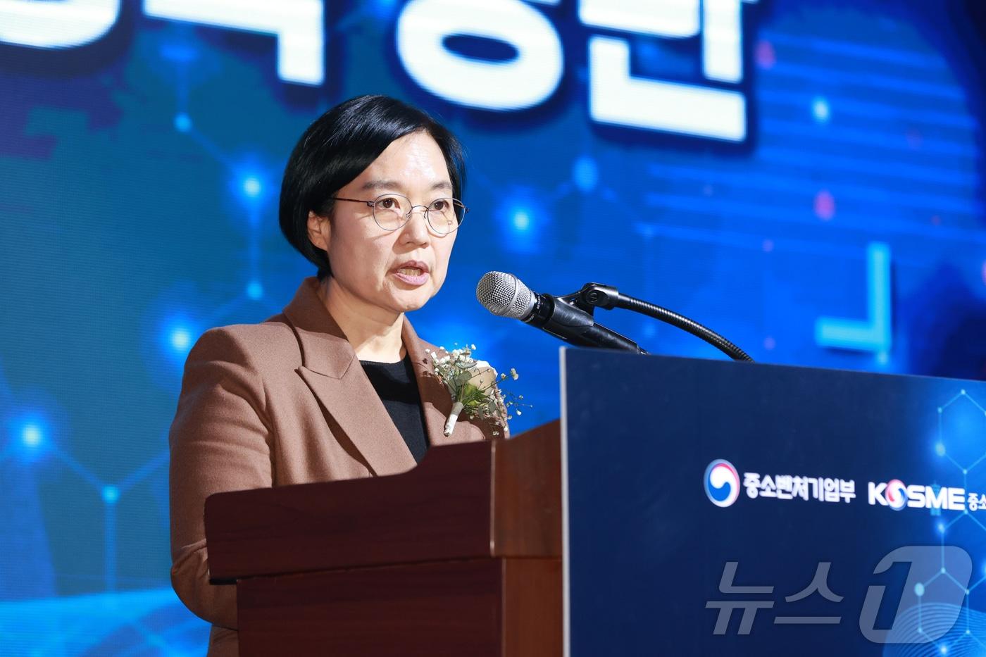 한성숙 중소벤처기업부 장관 &lt;자료사진&gt; &#40;중기부 제공&#41;