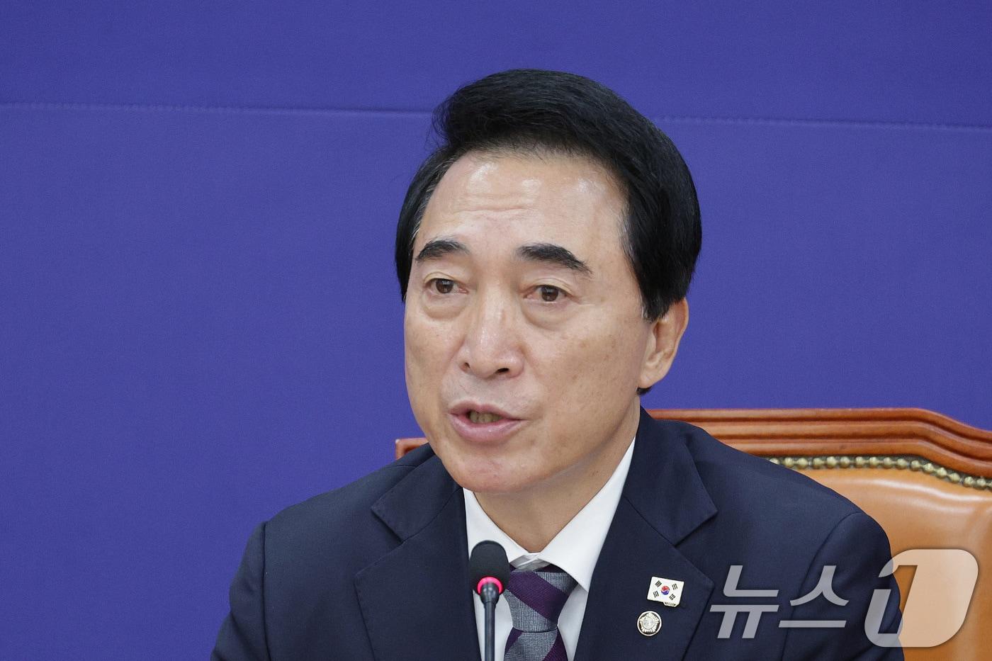 박수현 더불어민주당 수석대변인이 지난 2일 서울 여의도 국회에서 국정감사 및 현안 관련 기자간담회를 하고 있다. 2025.11.2/뉴스1 ⓒ News1 신웅수 기자