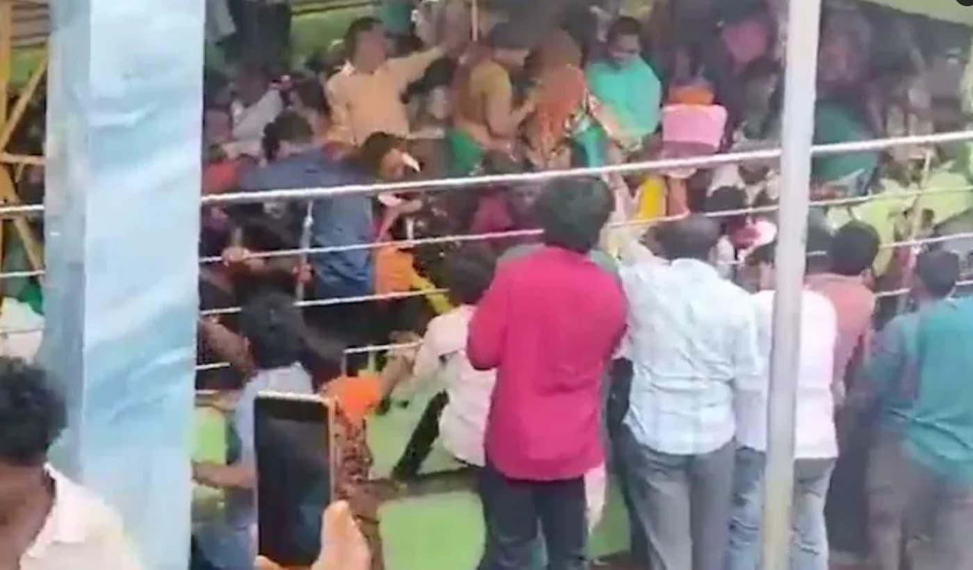 인도 남부 안드라프라데시주의 한 힌두교 사원에서 1일&#40;현지시간&#41; 압사 사고가 발생해 어린이 2명을 포함해 최소 9명이 사망했다. &#40;인디아 투데이 소셜미디어 엑스&#41;