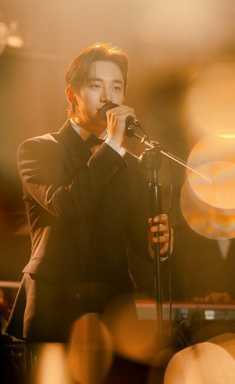 본문 이미지 - '태풍상사' 스틸 컷