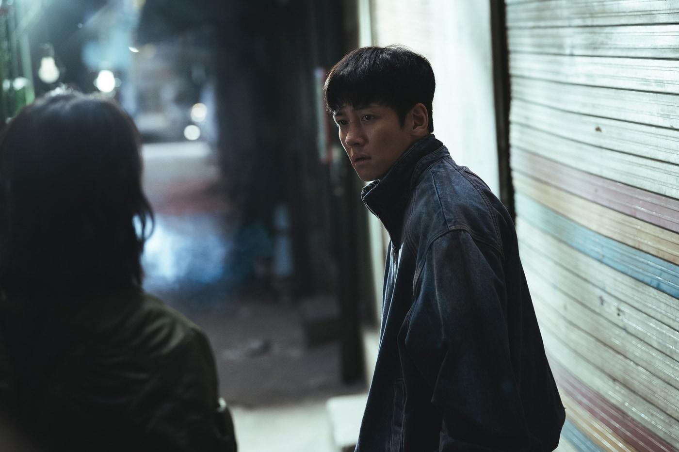 본문 이미지 - 디즈니+ '조각도시'