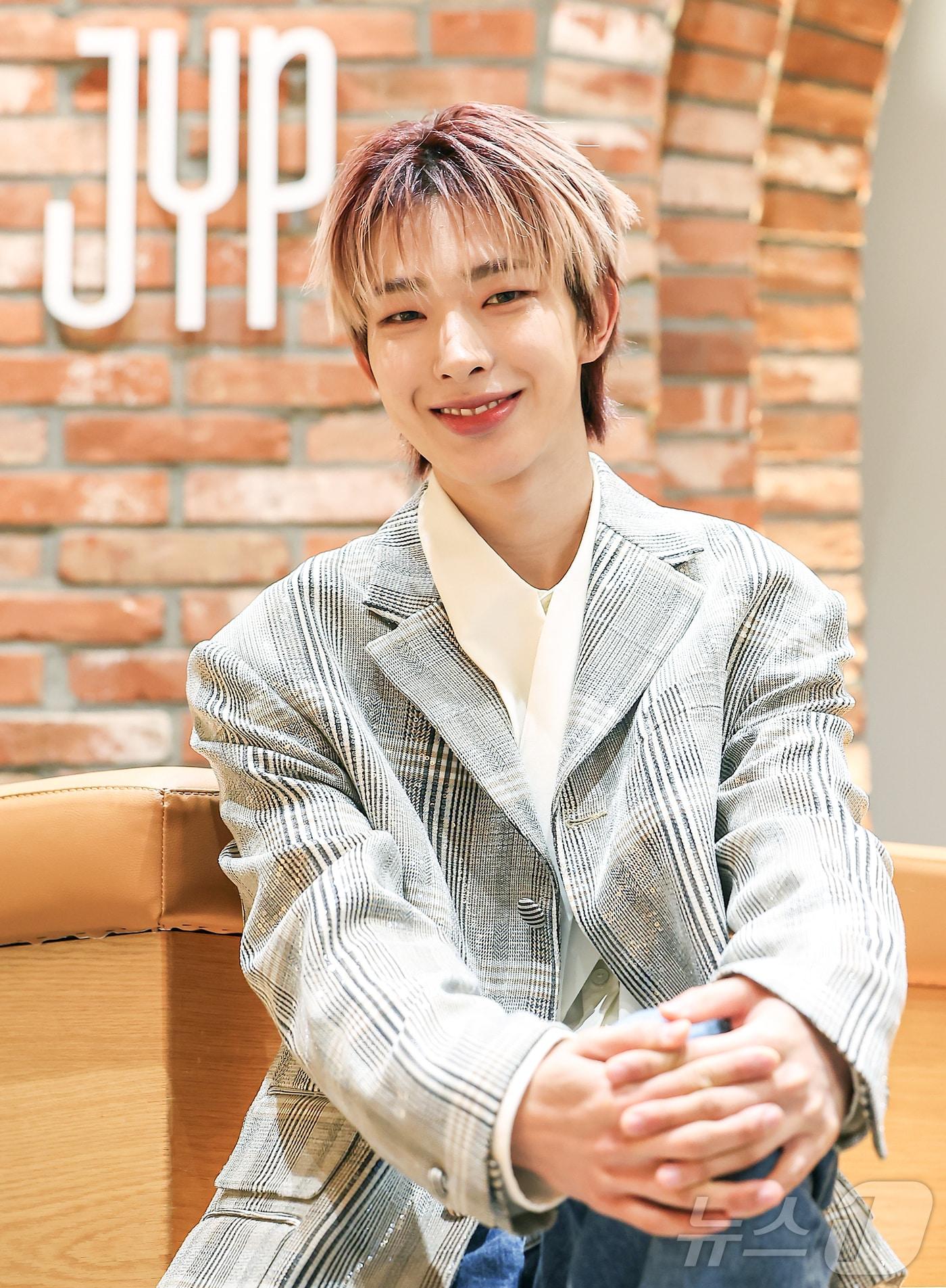 본문 이미지 - JYP엔터테인먼트 소속 7인조 보이그룹 넥스지&#40;NEXZ&#41;의 리더 토모야 / 뉴스1 ⓒ News1 김진환 기자