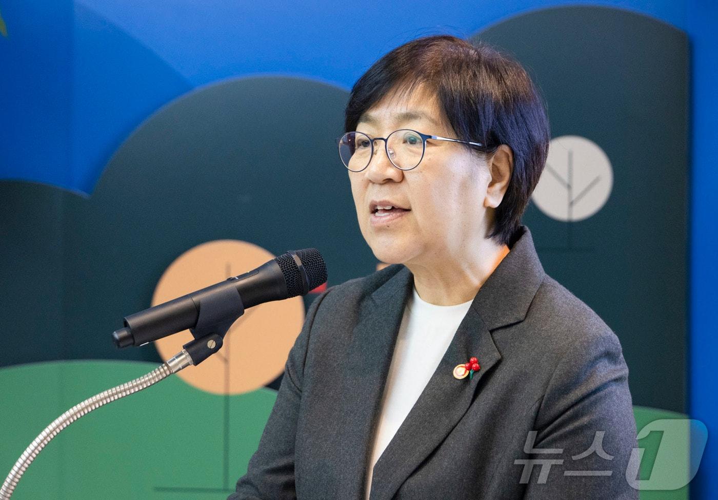 정은경 보건복지부 장관이 20일 오후 서울 중구 사회복지공동모금회관에서 국민 먹거리 기본 보장을 위한 ‘그냥드림’ 사업의 업무협약식&#40;MOU&#41;에 참석해 &#40;보건복지부 제공. 재판매 및 DB 금지&#41; 2025.11.20/뉴스1