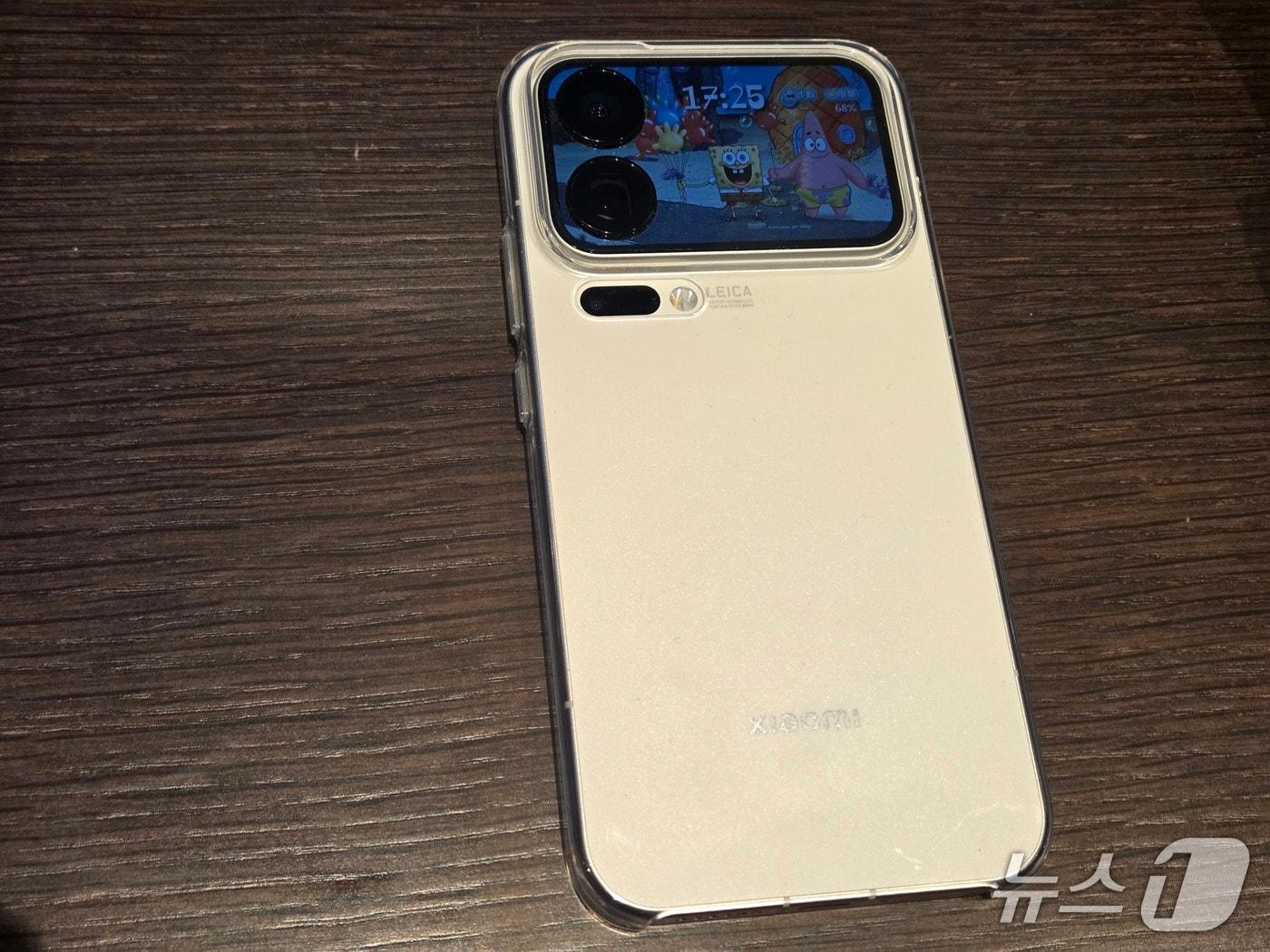 본문 이미지 - 샤오미17 프로맥스 2025.11.20/뉴스1 ⓒNews1 김정현 기자