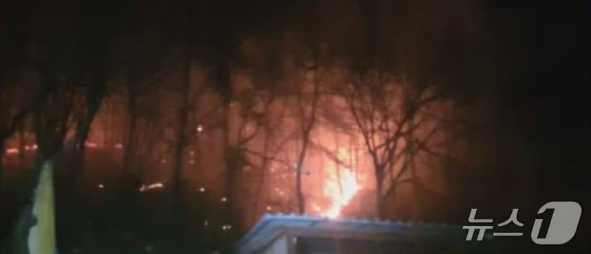 본문 이미지 - 연천 마차산 화재 현장. &#40;경기도북부소방재난본부 제공. 재판매 및 DB 금지&#41;