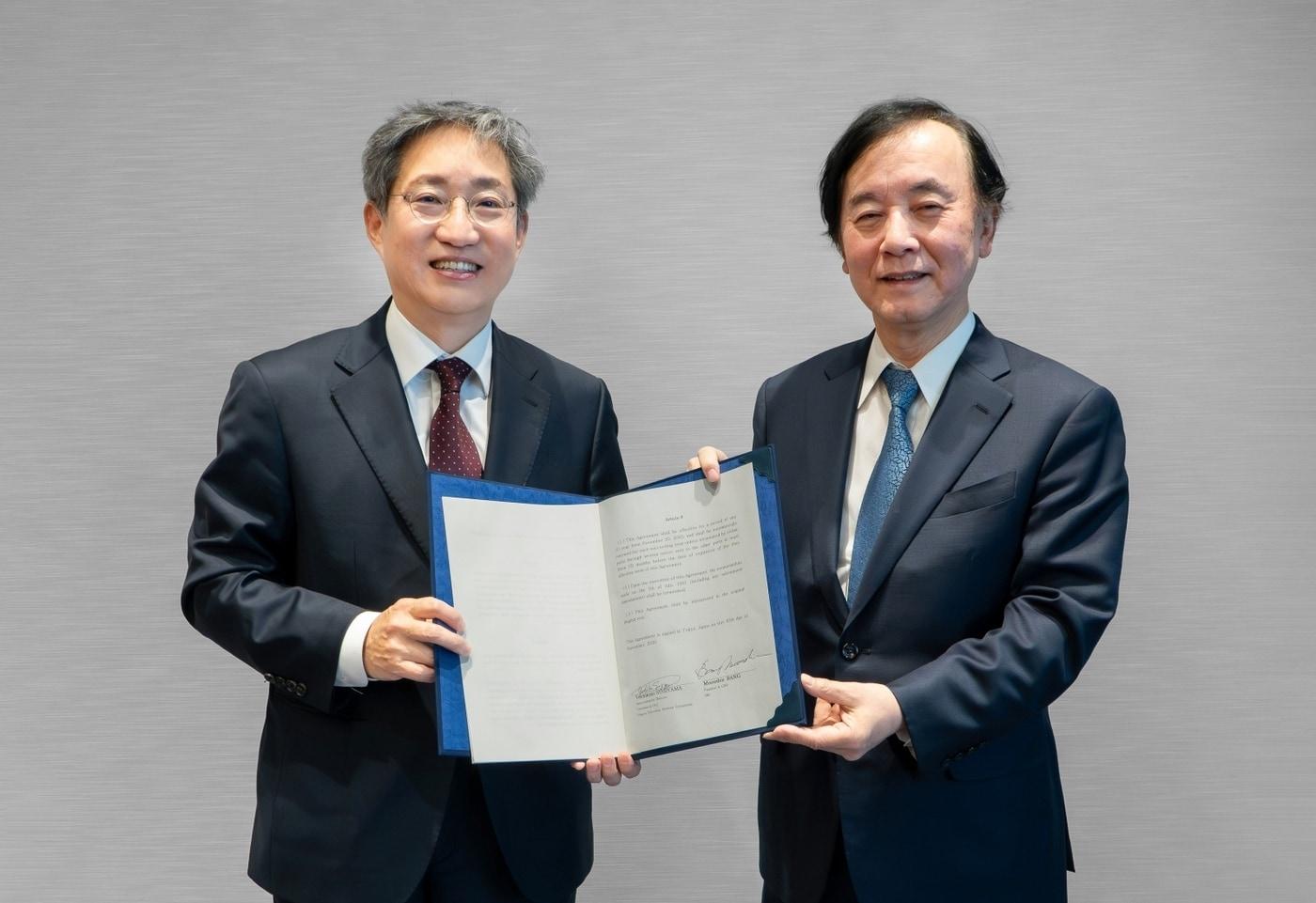 &#40;왼쪽부터&#41; 방문신 SBS 사장, 스기야마 요시쿠니 NTV 회장/SBS 제공