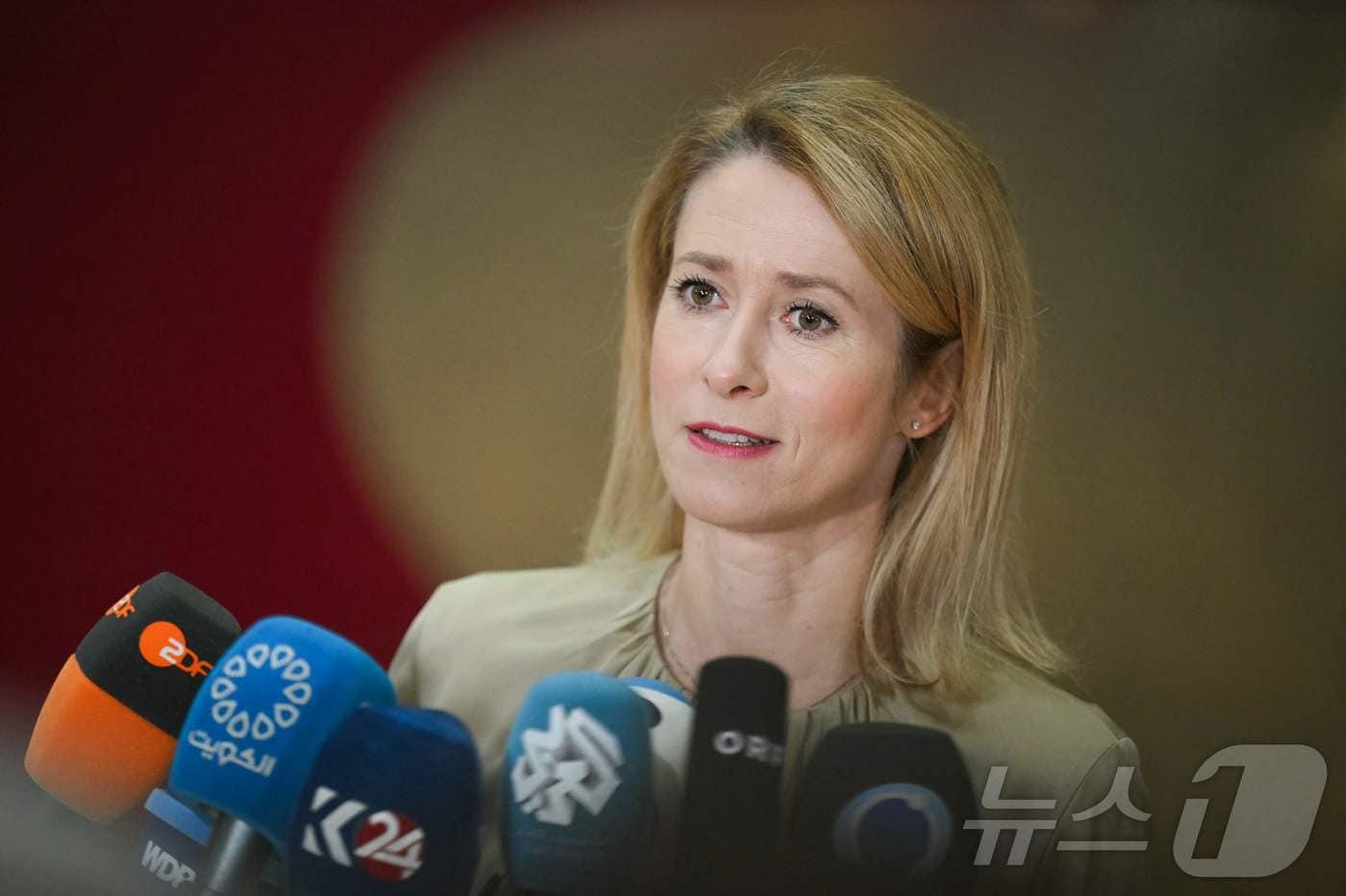 20일&#40;현지시간&#41; 카야 칼라스 유럽연합&#40;EU&#41; 외교안보 고위대표가 벨기에 브뤼셀 EU 본부에서 취재진 질문에 답하고 있다. 2025.11.20 ⓒ AFP=뉴스1 ⓒ News1 김지완 기자