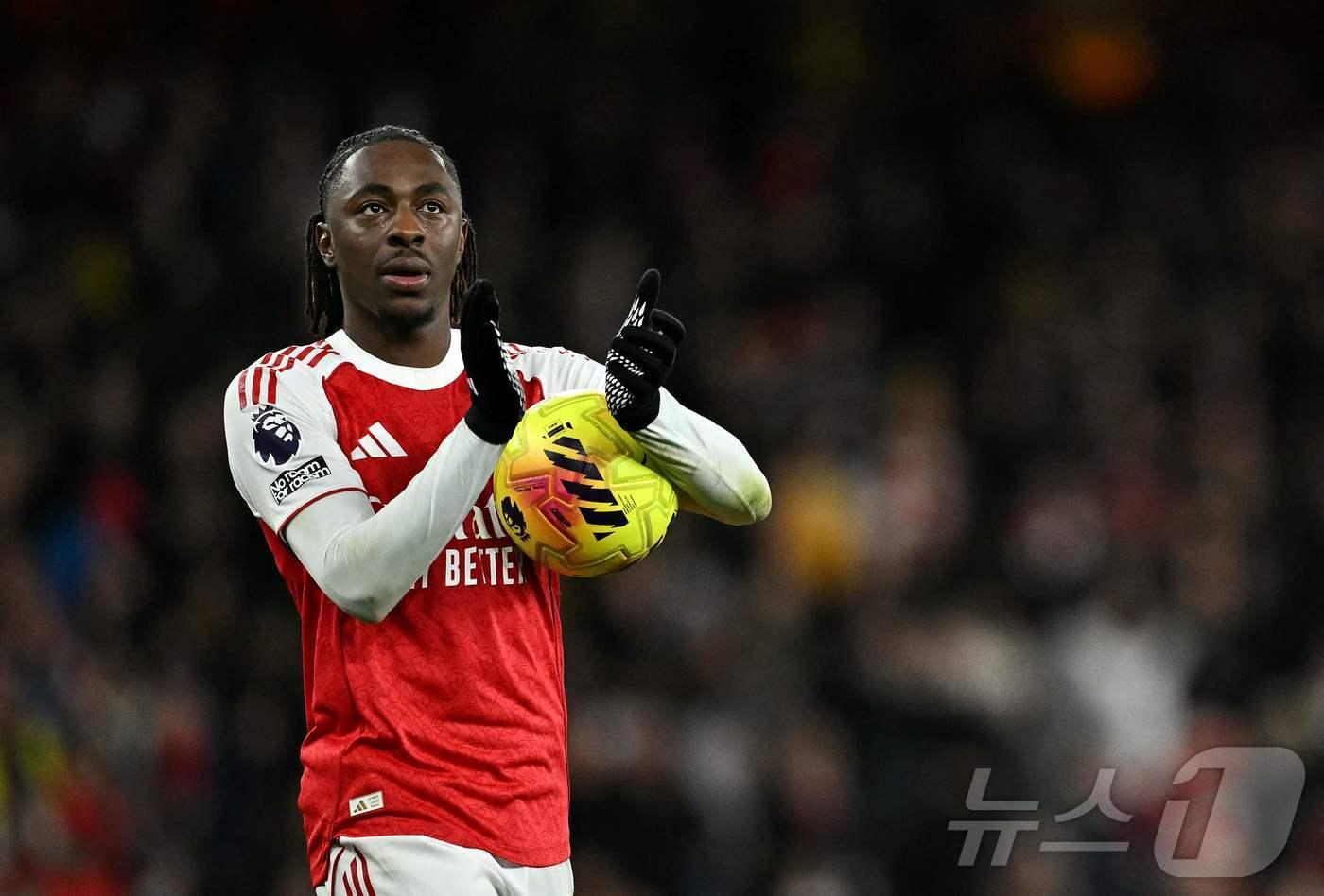 북런던 더비에서 해트트릭을 달성한 에베레치 에제.  ⓒ AFP=뉴스1